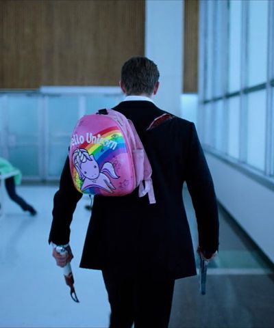 La icónica mochila rosa de Takeshi Kovacs en Altered Carbon